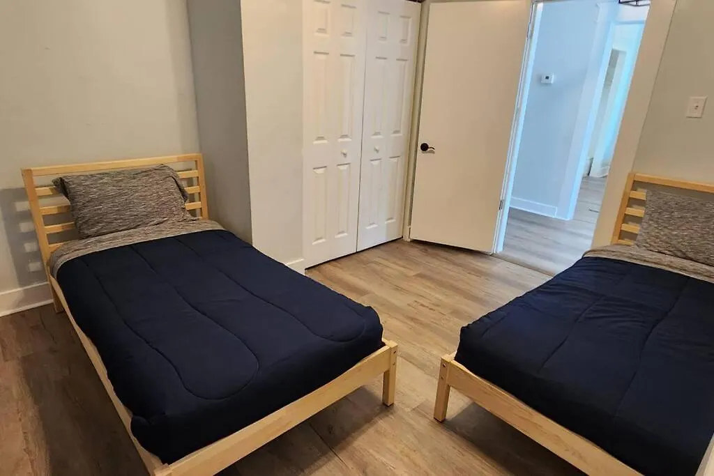 Vakantiehuis Sleeps 8 + Brand New * Nicely Remodeled Tampa