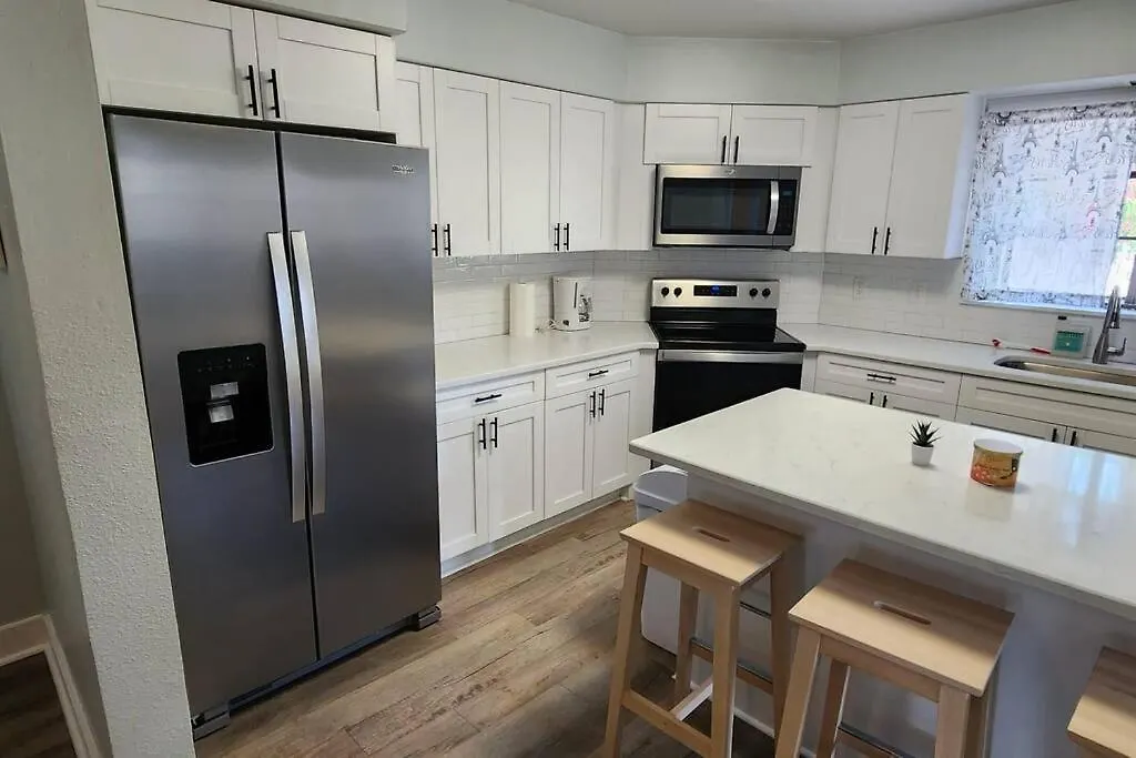 Sleeps 8 + Brand New * Nicely Remodeled Tampa Verenigde Staten