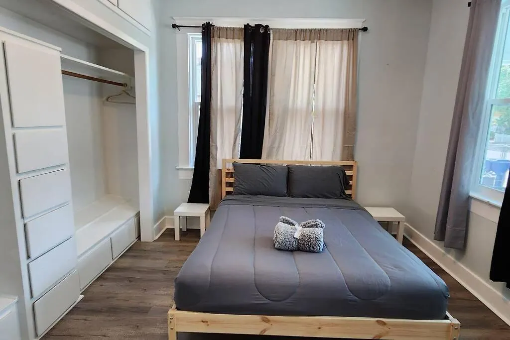 Sleeps 8 + Brand New * Nicely Remodeled Tampa 0*,  Verenigde Staten