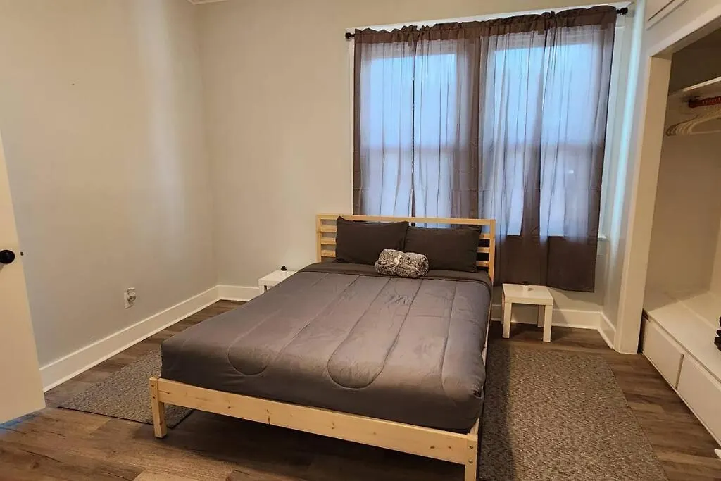 Sleeps 8 + Brand New * Nicely Remodeled 坦帕 度假居